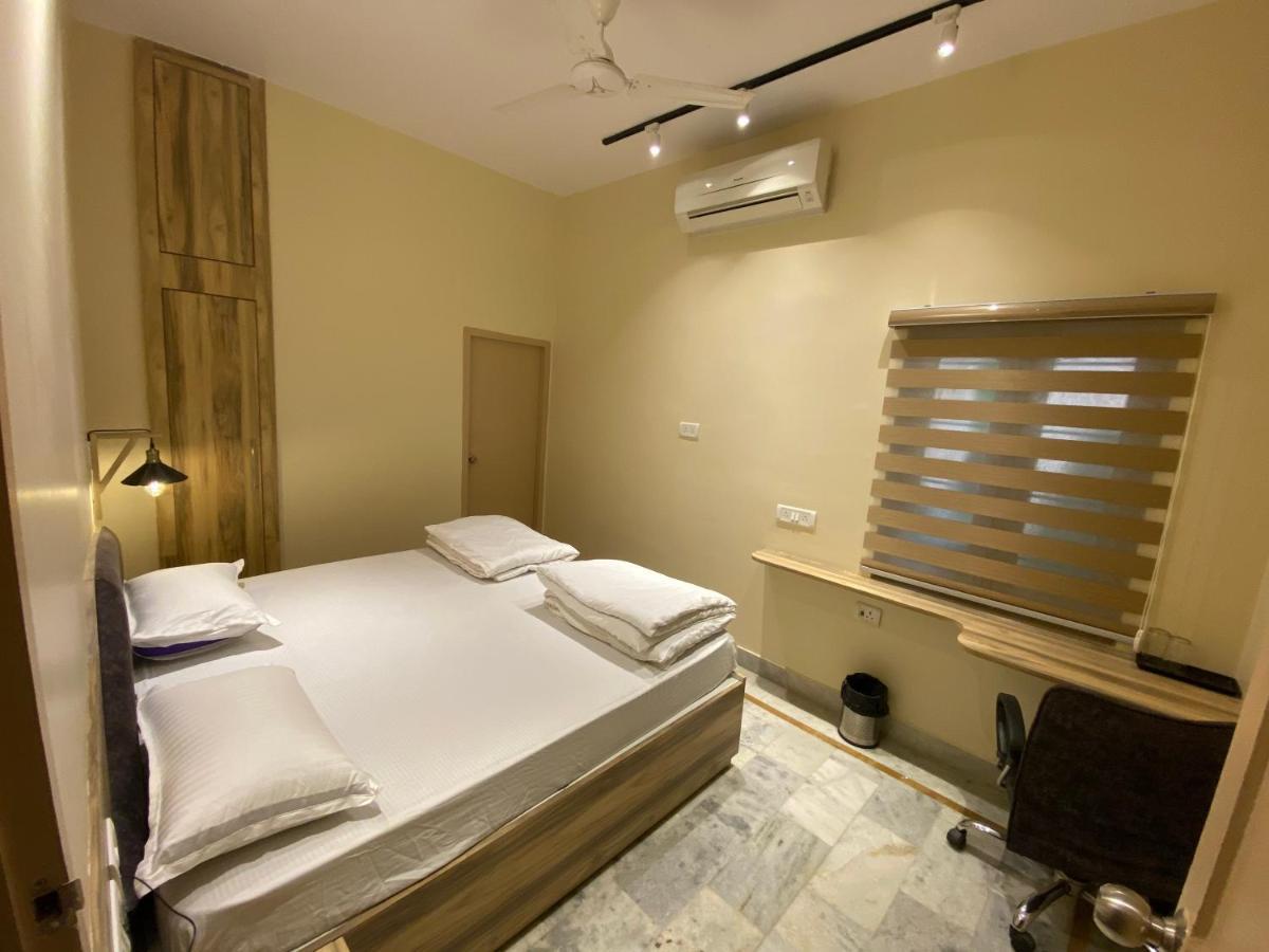 Backpackers Den Pansiyon Lucknow Dış mekan fotoğraf