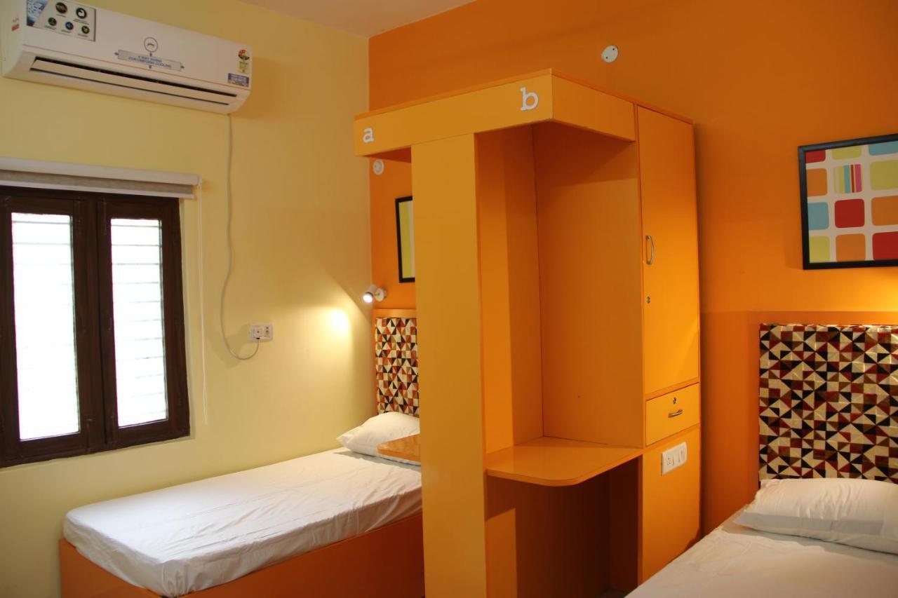 Backpackers Den Pansiyon Lucknow Dış mekan fotoğraf